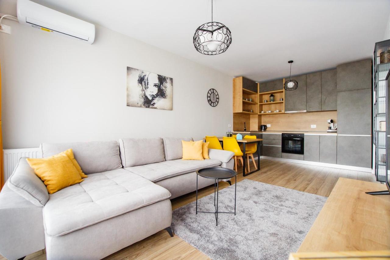 Gorgeous Home At Prima Universitatii Oradea Bagian luar foto